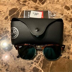 RAY-BAN CLUBMASTER